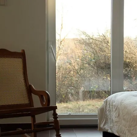 Appartement Spacious Studio Minutes Away Kirchberg & Lux Airport *