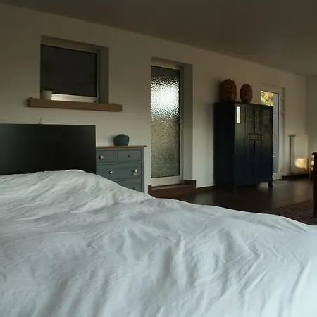 Spacious Studio Minutes Away Kirchberg & Lux Airport *